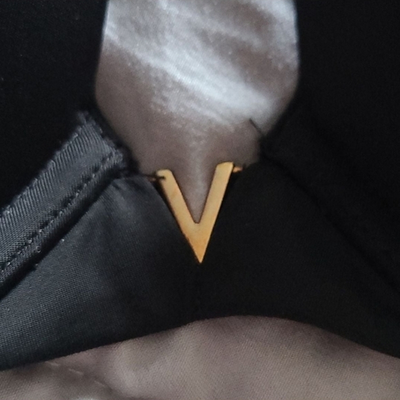 Victoria's Secret Push up Bra - Picture 3 of 5